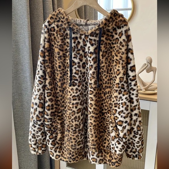 Tops - NWT 1X Leopard Print Fleece Casual Sweatshirt Women Long Sleeve Hoodie Pockets